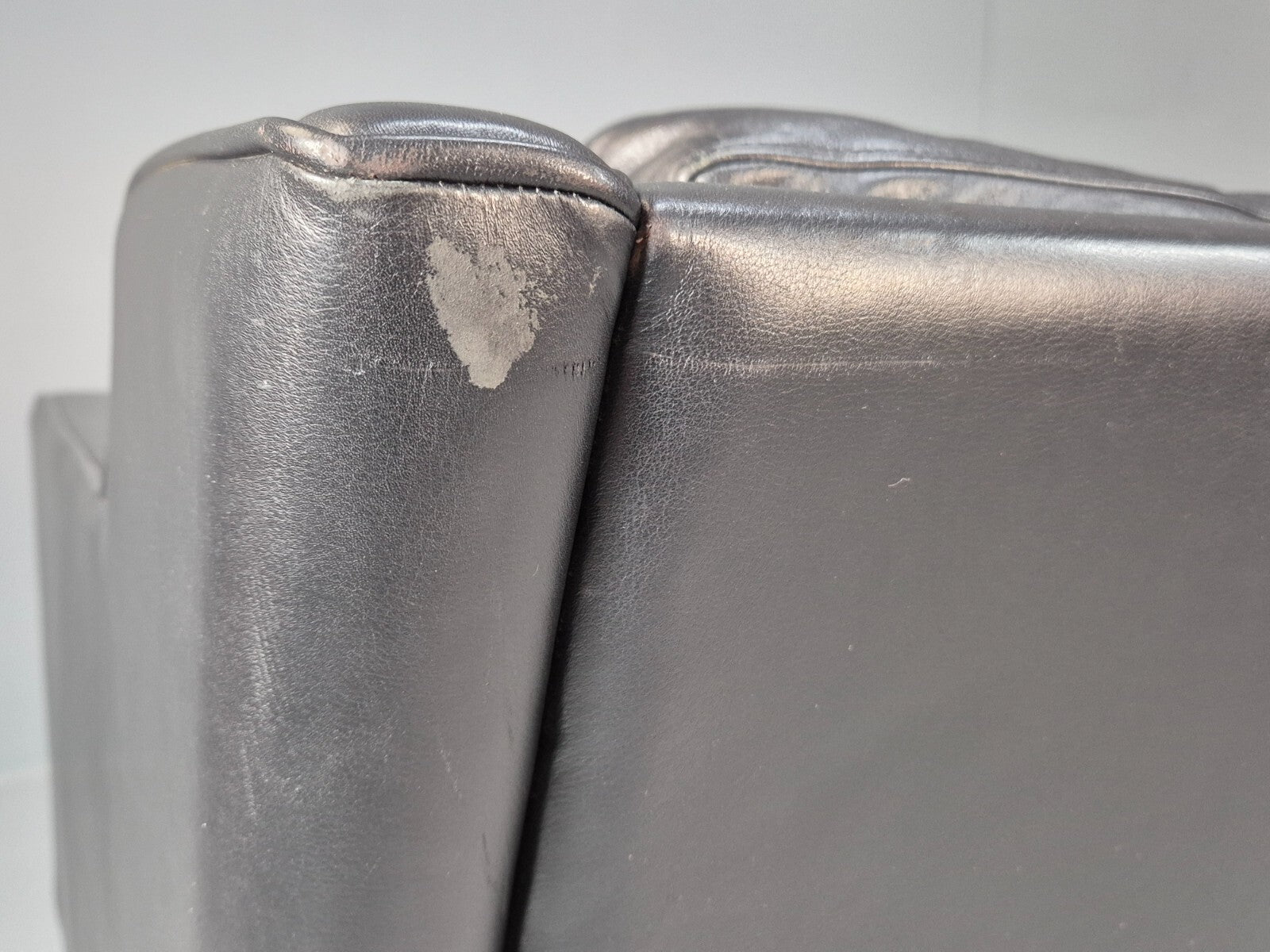 Vintage 2 Seater Black Leather Danish Sofa Borge Mogensen Style EB9078 M2SS - UKDK FURNITURE