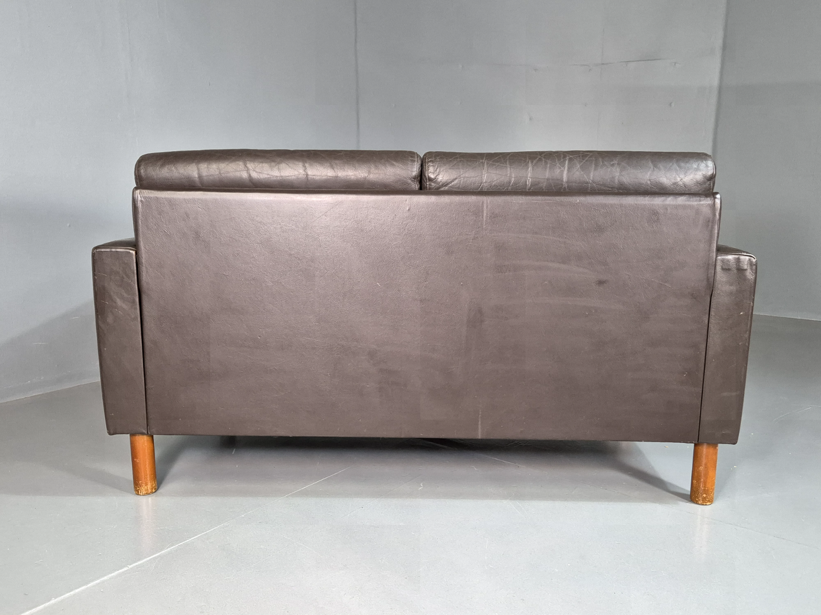 2 Seat Sofa Vintage Danish Brown Leather 1970s Retro MCM EB7314 M2SS15