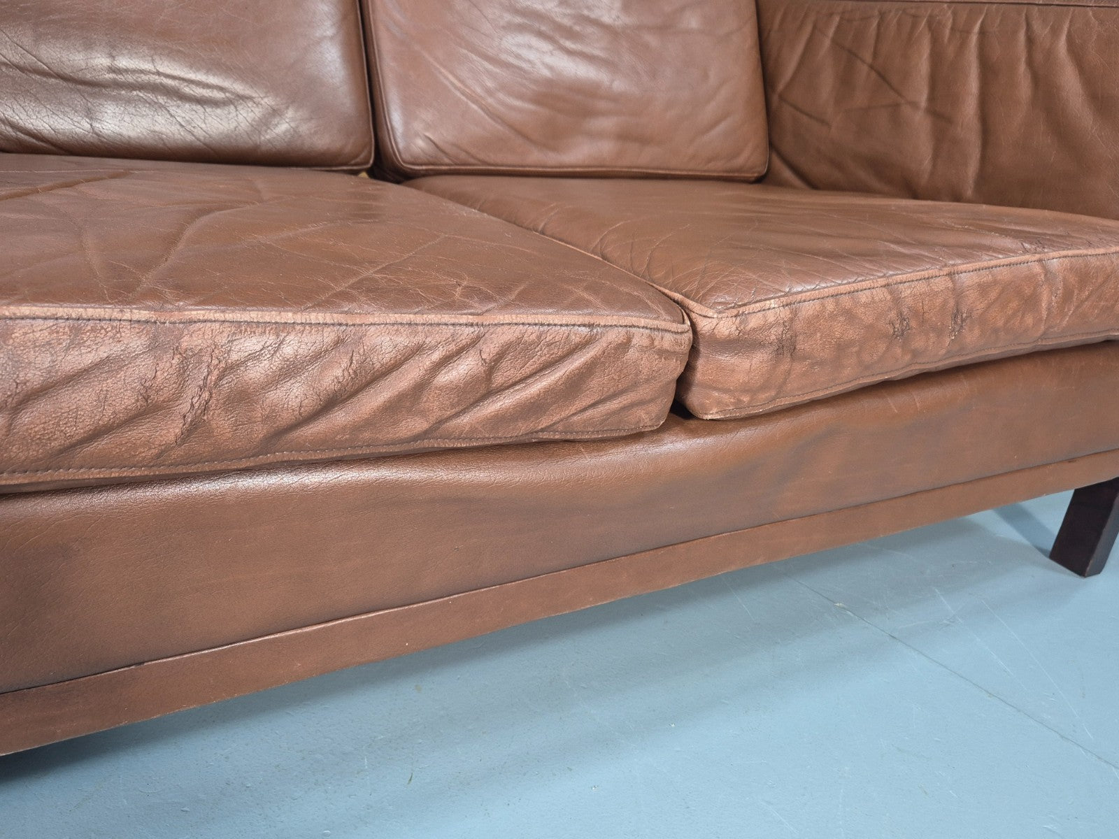 Mid Century Two Seater Leather Sofa Danish 1970s Retro Vintage EB10923 M2SS2