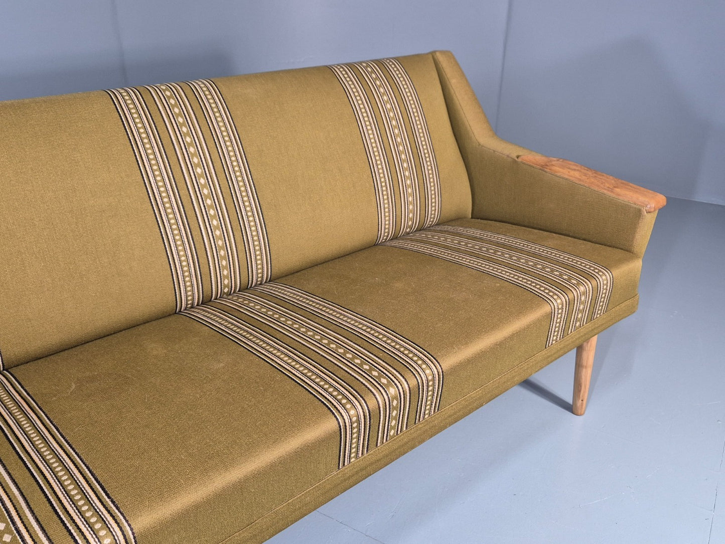 Vintage Three Seater Settee Danish Wool Oak Details 1970s Retro EB11359 M3SS3