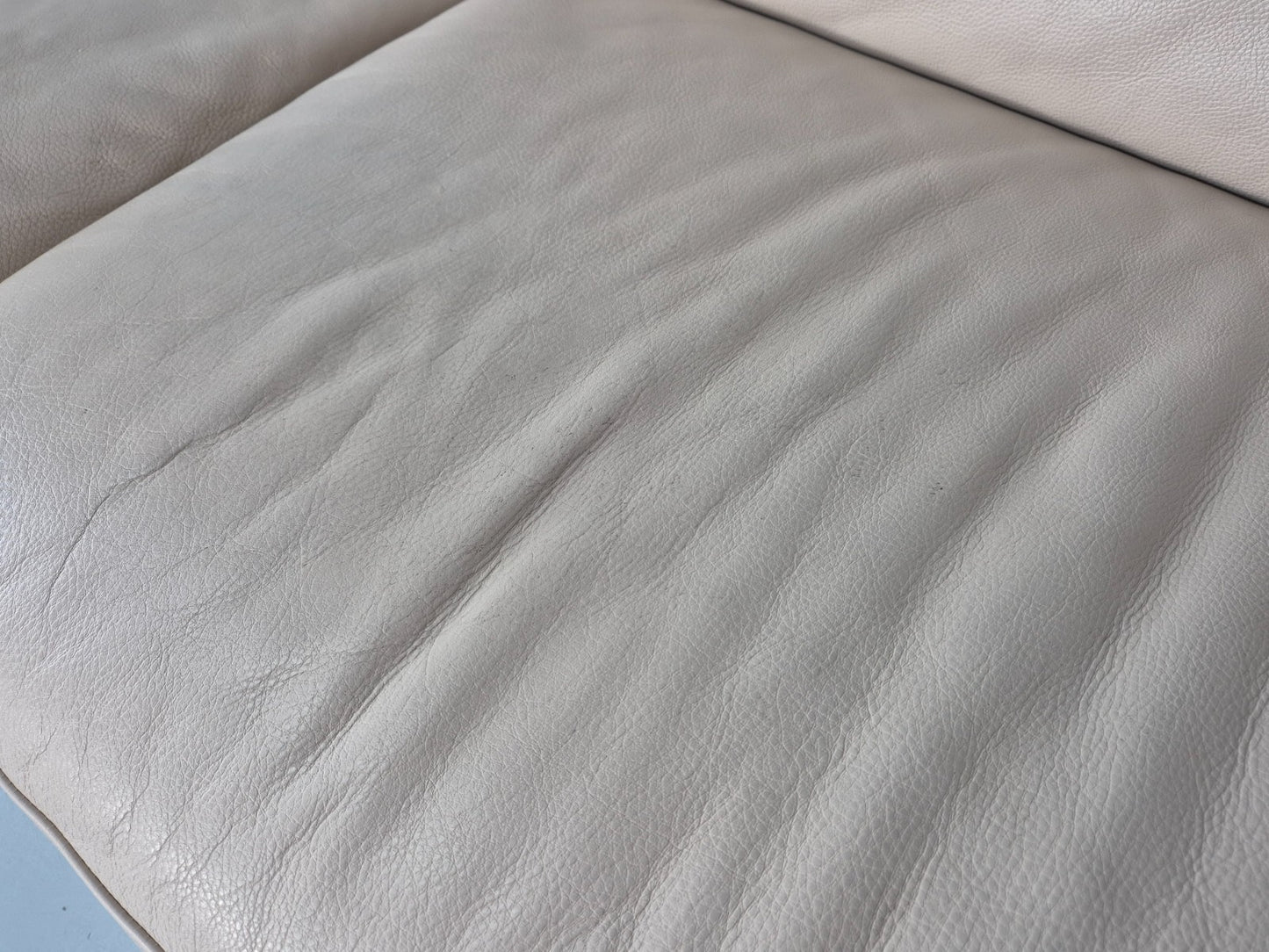 Vintage Natuzzi 2 Seat Sofa Cream Leather Modern Design EB11650 M2SS7