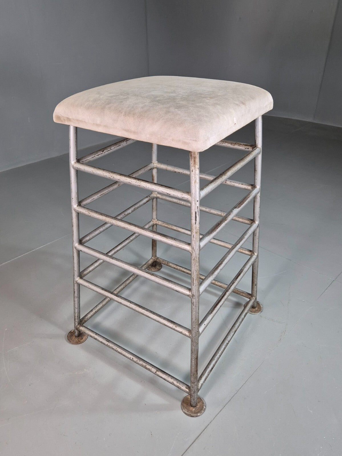 Vintage Gym High Stool Pommel Mid Twentieth Century EB7378 MFOO4