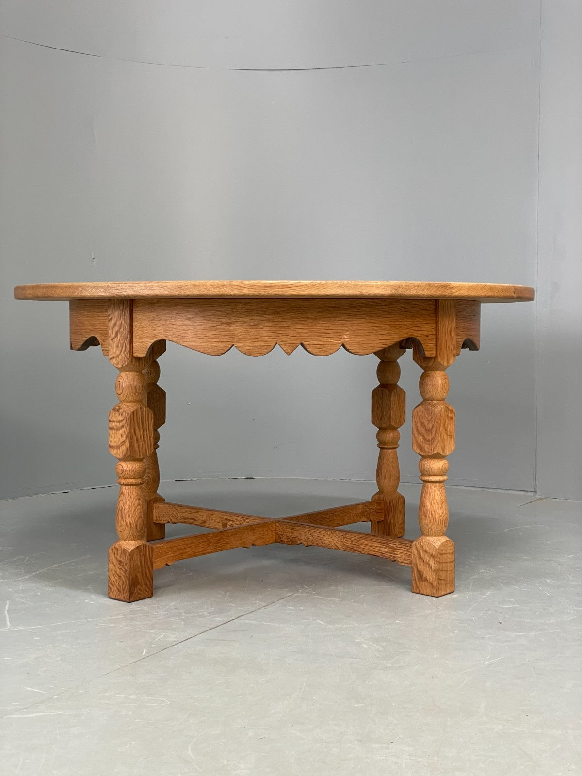 Round Oak Coffee Table Henning Kjaernulf Style Danish Design EB10825 MWOO15