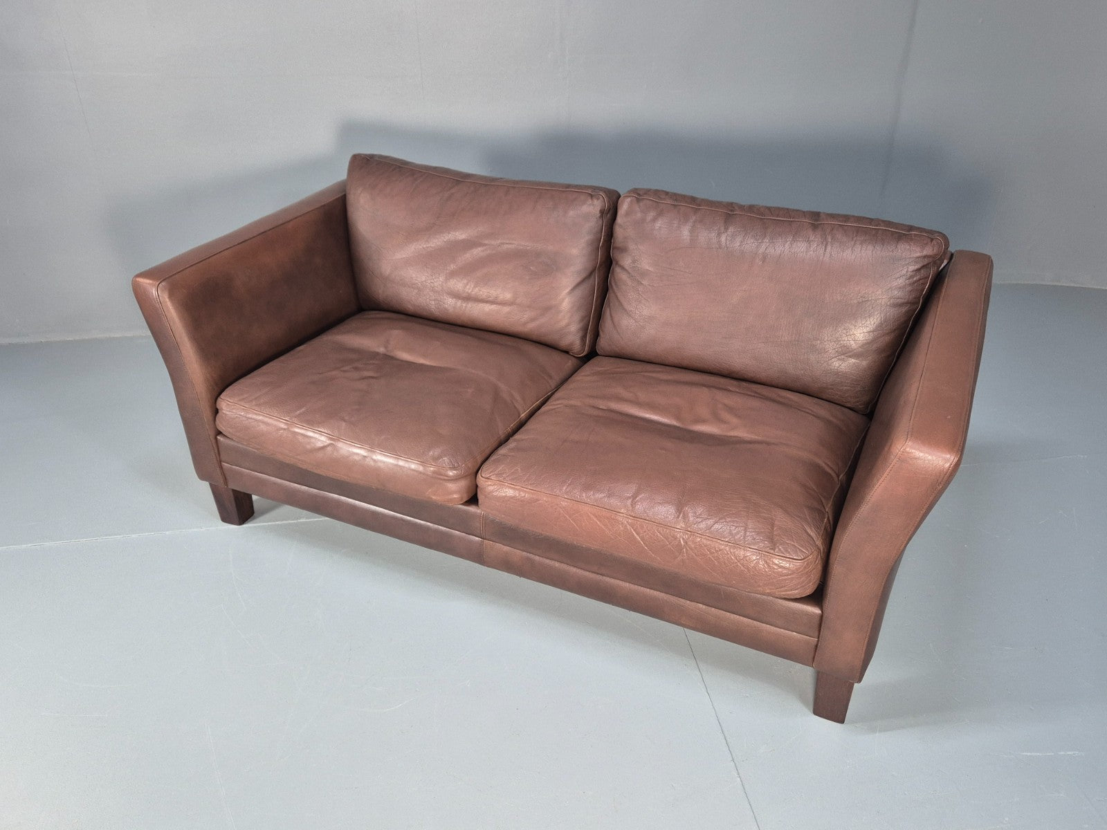 Vintage Danish Two Seater Settee in Brown Leather 1970s Danish Retro EB8351 M2SS6