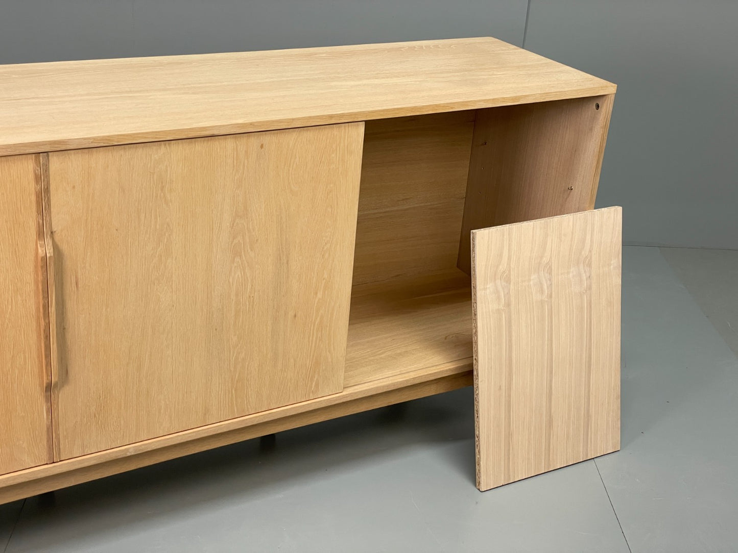 Modern Danish Oak Sideboard - Sliding Door Drawer Mid Century Style EB10836 MWOO11