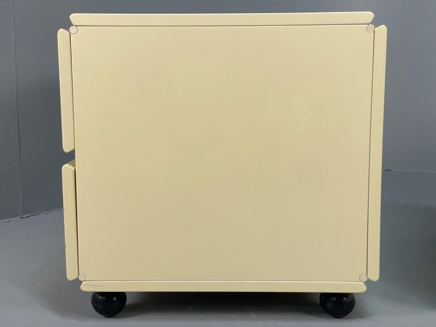 Vintage Cream Bedside Cabinets Pair Of 1970s EB11060 MWOO17