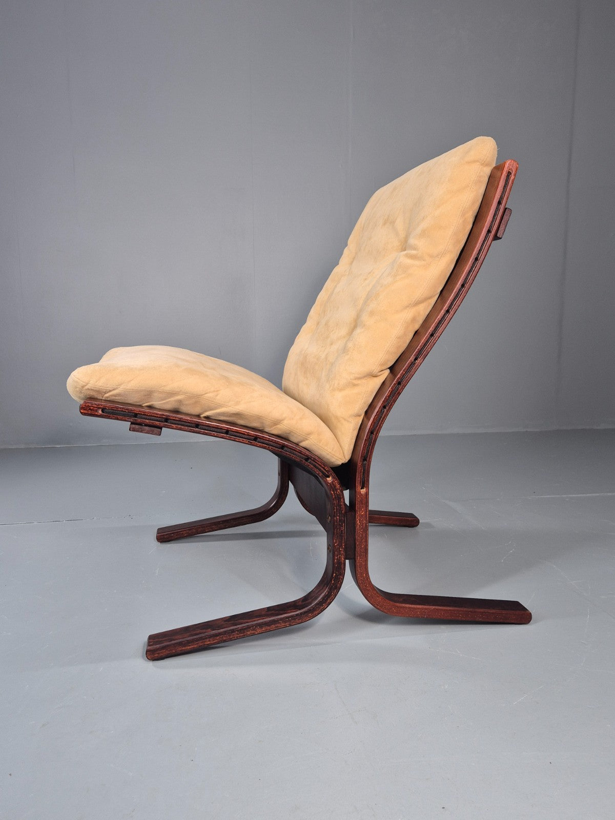 Vintage Mid Century Lounge Chair Faux Suede Upholstery REtro 1970s EB11299 MBEN1