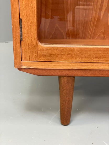 Vintage G Plan Teak Glazed Bookcase Retro 1970s Shelving EB10002 MWOO - UKDK FURNITURE