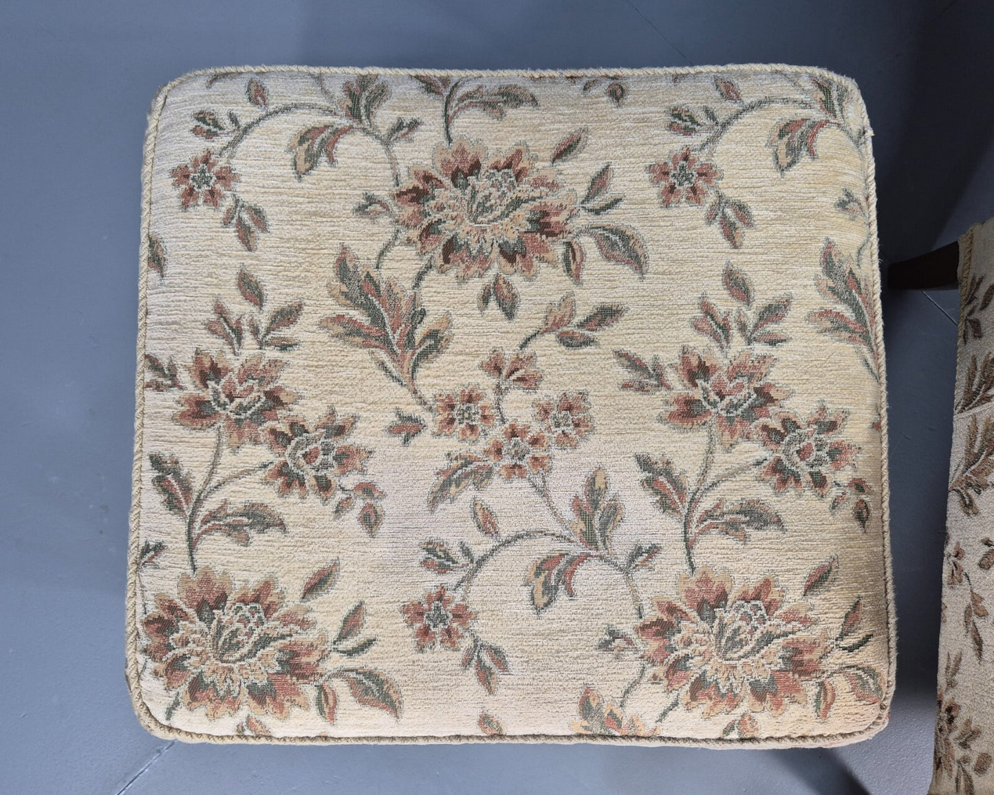 Vintage Goergian Style Wingback and Ottoman Floral Cotton 20th C EB9545 VCLO - UKDK FURNITURE