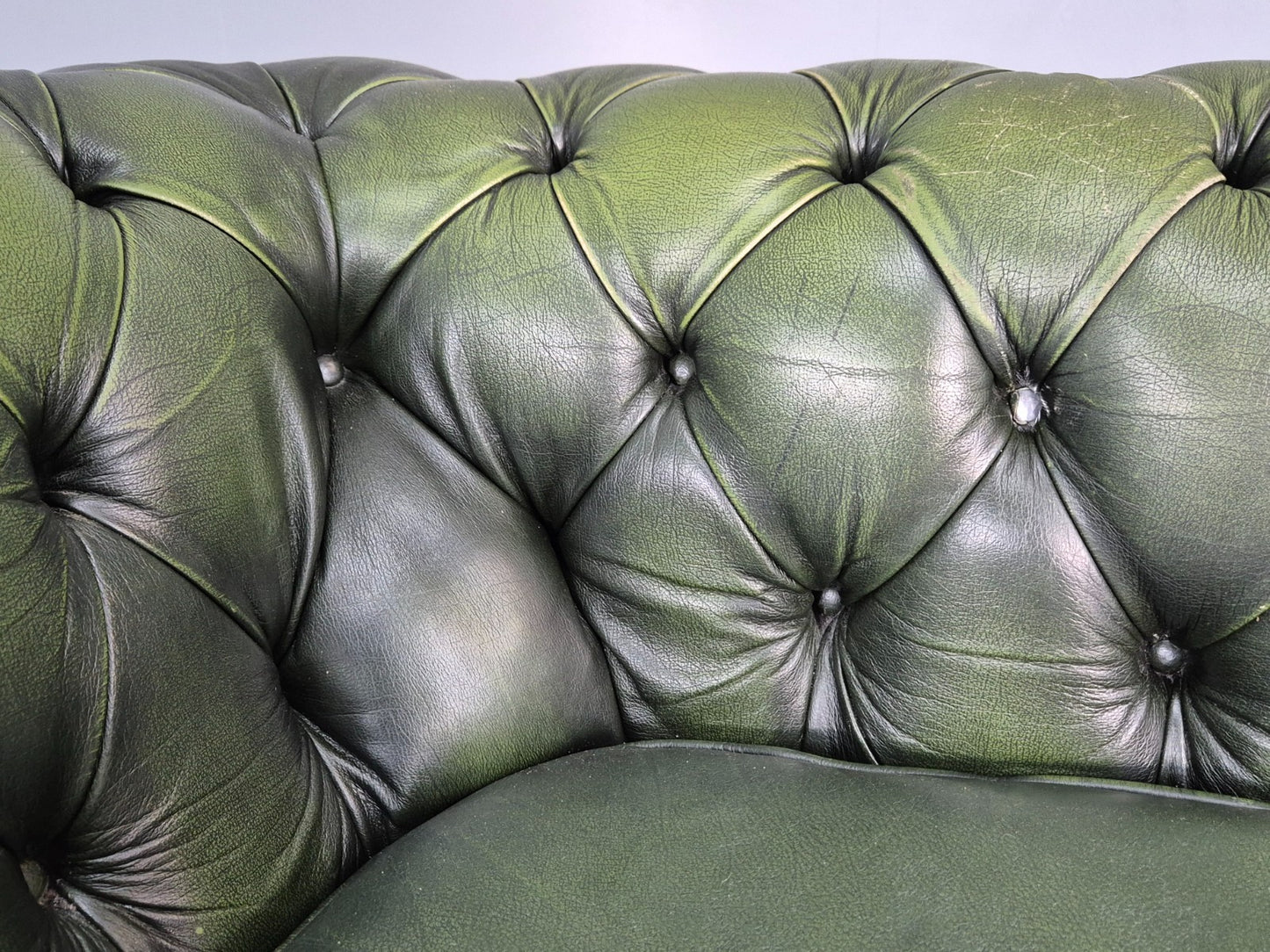 Three Seater Green Leather Chesterfield Quality Version Retro EB11023 VCHE15