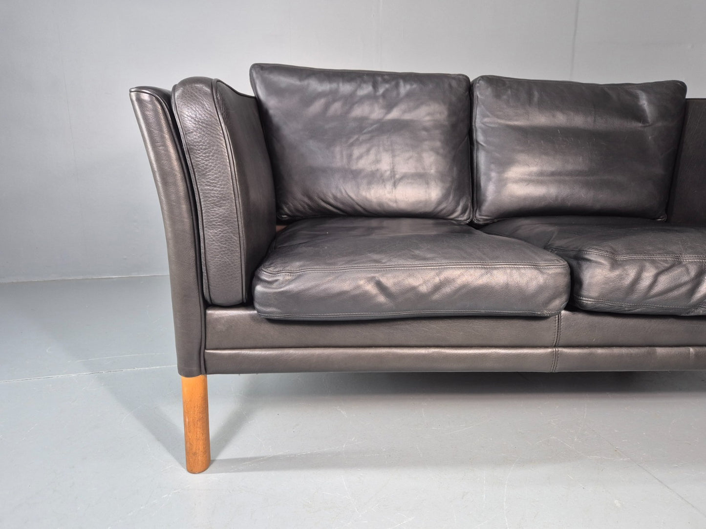 Vintage Danish Two Seater Leather Sofa Quality Feather Filled Retro EB11635 M2SS3