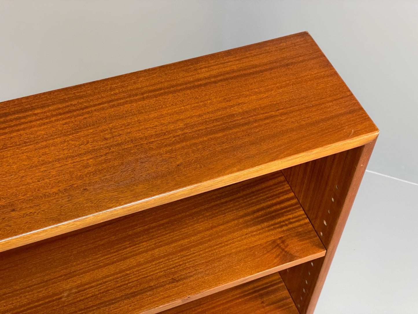 Vintage Danish Walnut Bookcase 1950s Retro Adjustable Shelving EB8812 MWOO - UKDK FURNITURE