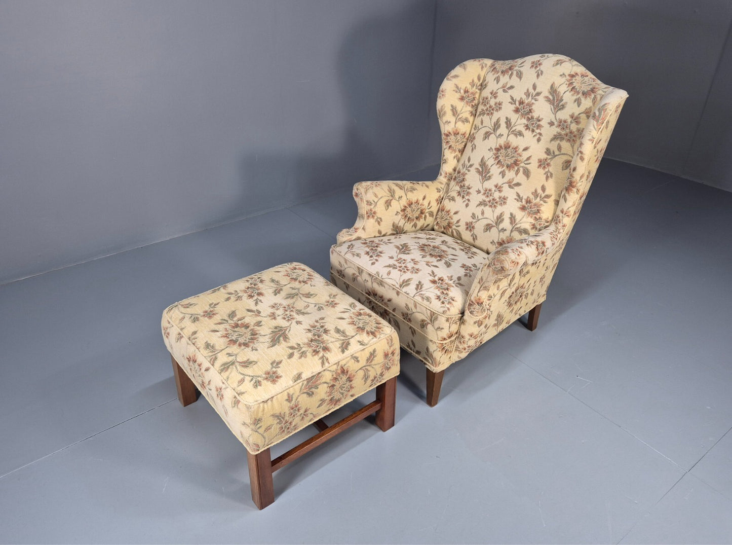 Vintage Goergian Style Wingback and Ottoman Floral Cotton 20th C EB9545 VCLO - UKDK FURNITURE