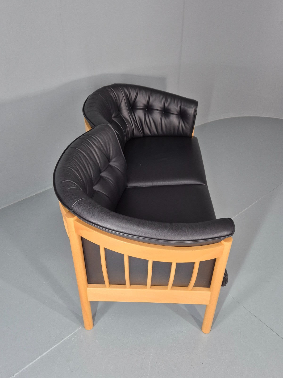 Vintage Two Seater Settee Black Leather Stickback Nielaus Retro MCM EB11407 M2SS11