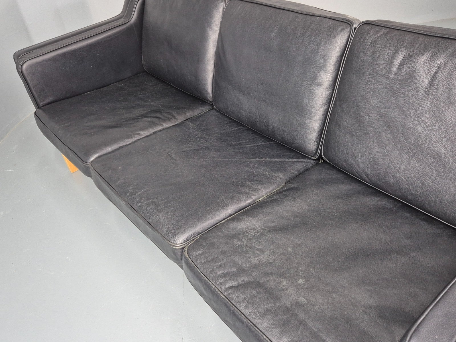 Vintage 3 Seat Sofa Danish Black Leather Mid Century Retro 1980s EB10476 M3SS23