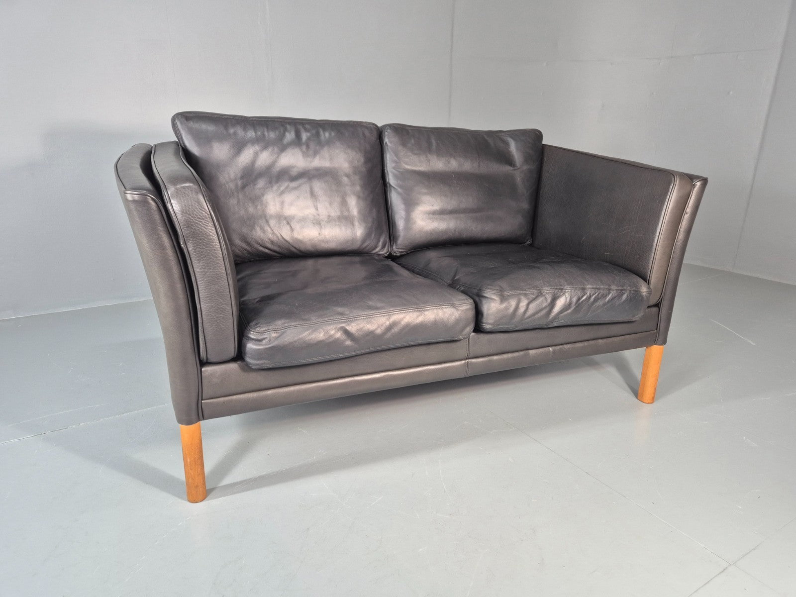 Vintage Danish Two Seater Leather Sofa Quality Feather Filled Retro EB11635 M2SS0