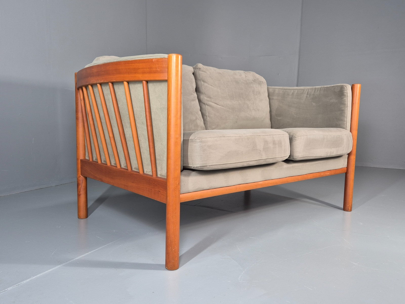 Vintage 2 Seat Settee Mid Century Danish Design Beech Wood Frame EB10508 M2SS1