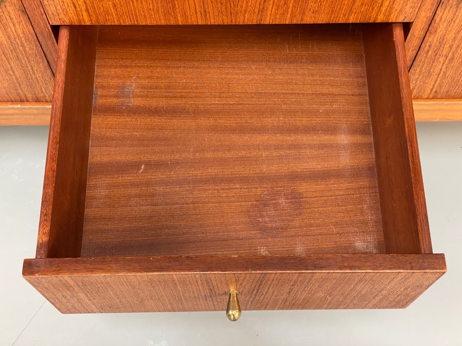 Vintage 1960s Walnut Sideboard Peter Hayward For Vanson Drawers EB10966 MWOO11