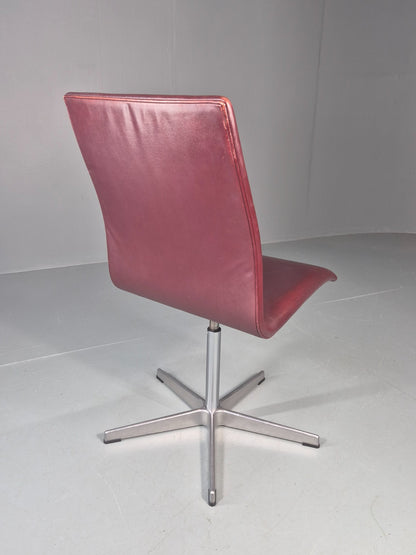 Vintage Fritz Hansen Oxford Chair Arne Jacobsen Design 2004 MCM EB11754 MSWI4