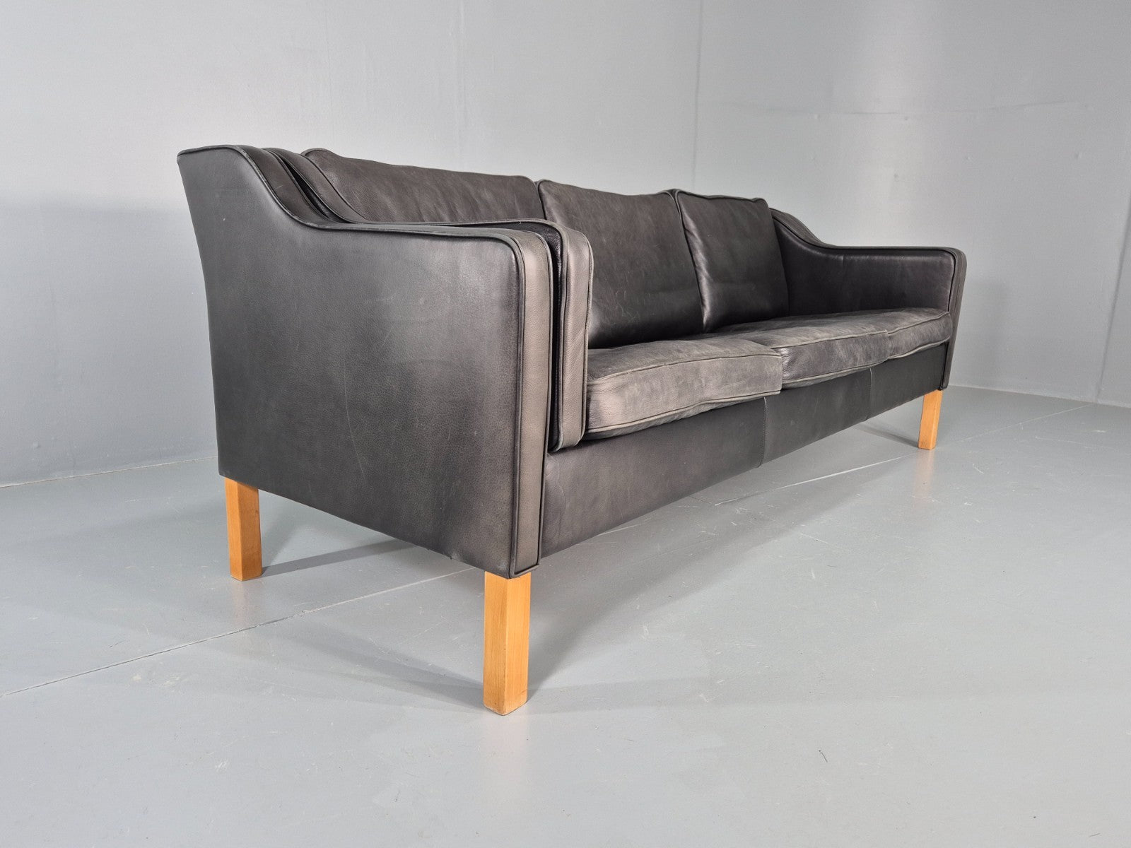 Vintage 3 Seat Sofa Black Leather Danish 1980s Retro Mid Century EB10479 M3SS14