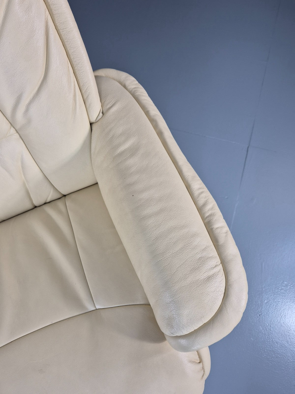 Vintage Danish Swivel Recline Lounge Chair Cream Leather 1990s  EB11400 MSWI8