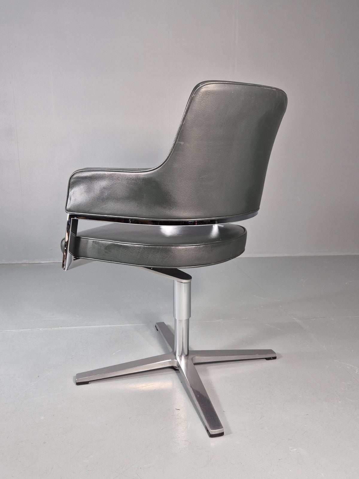 Leather Office Swivel Chair Dark Green Chrome Brunner Tempus Modern EB11714 MSWI5