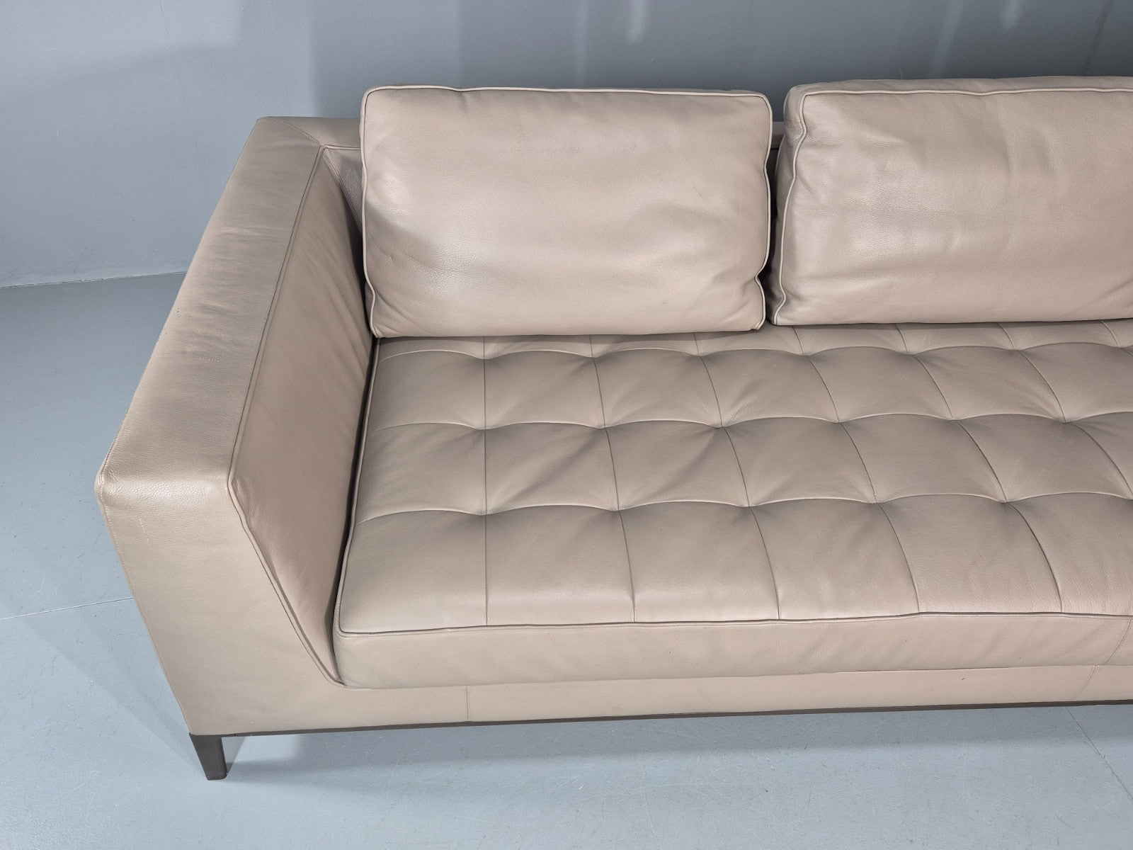 Maxalto Four Seater Sofa Grey Leather Italian Quality Lucrezia EB11269 M4SS3