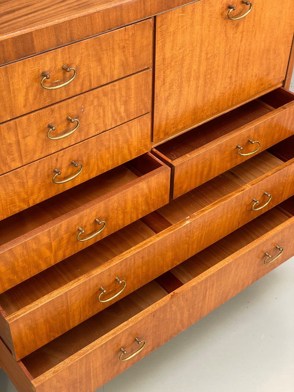Vintage 1950s Chest Of Drawers Jewelery Display Brass Mahogany EB9761 MWOO - UKDK FURNITURE