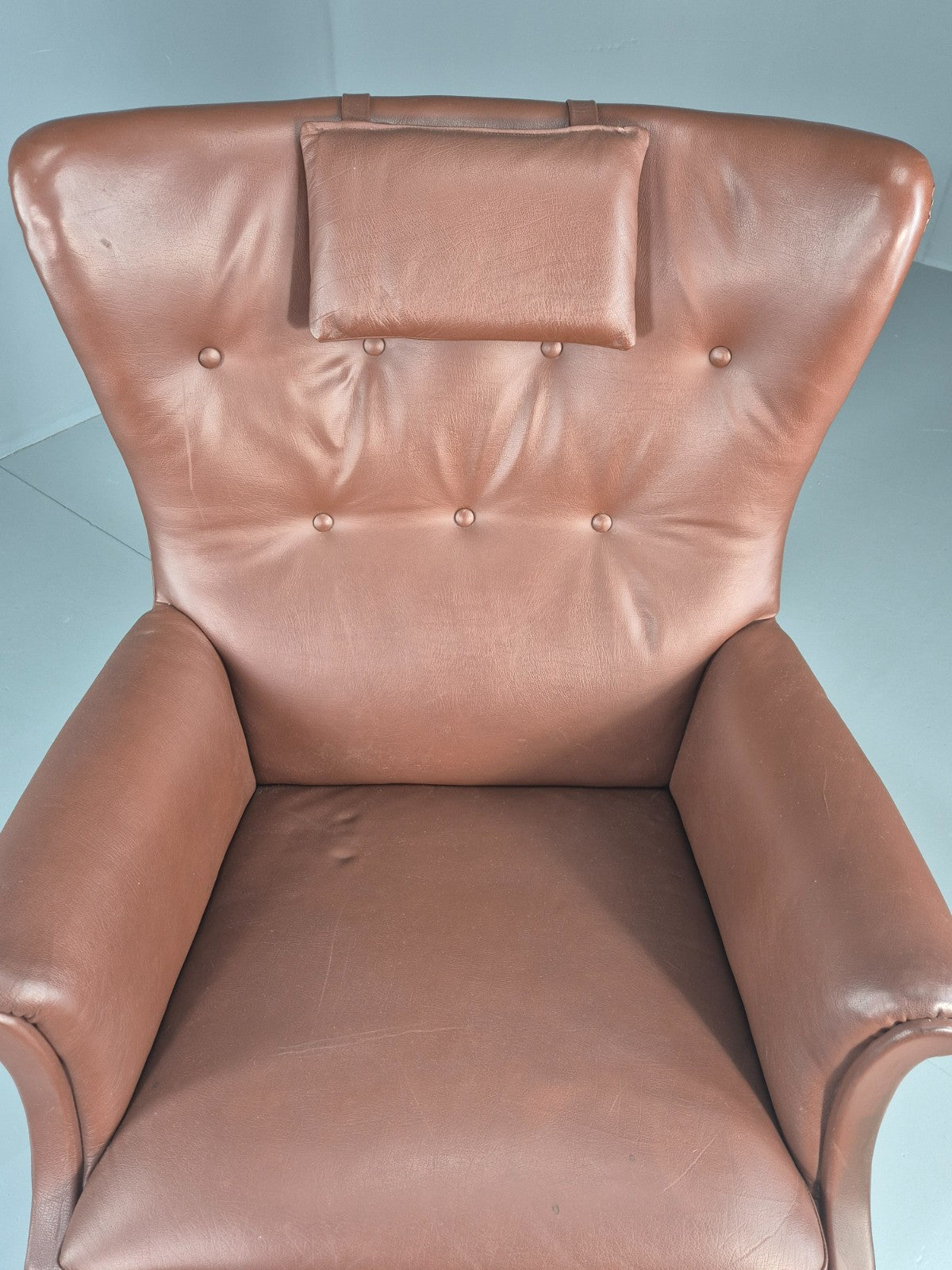 Vintage Mid Century Wing back lounge Chair danish brown Vinyl  EB11818 MNOR15