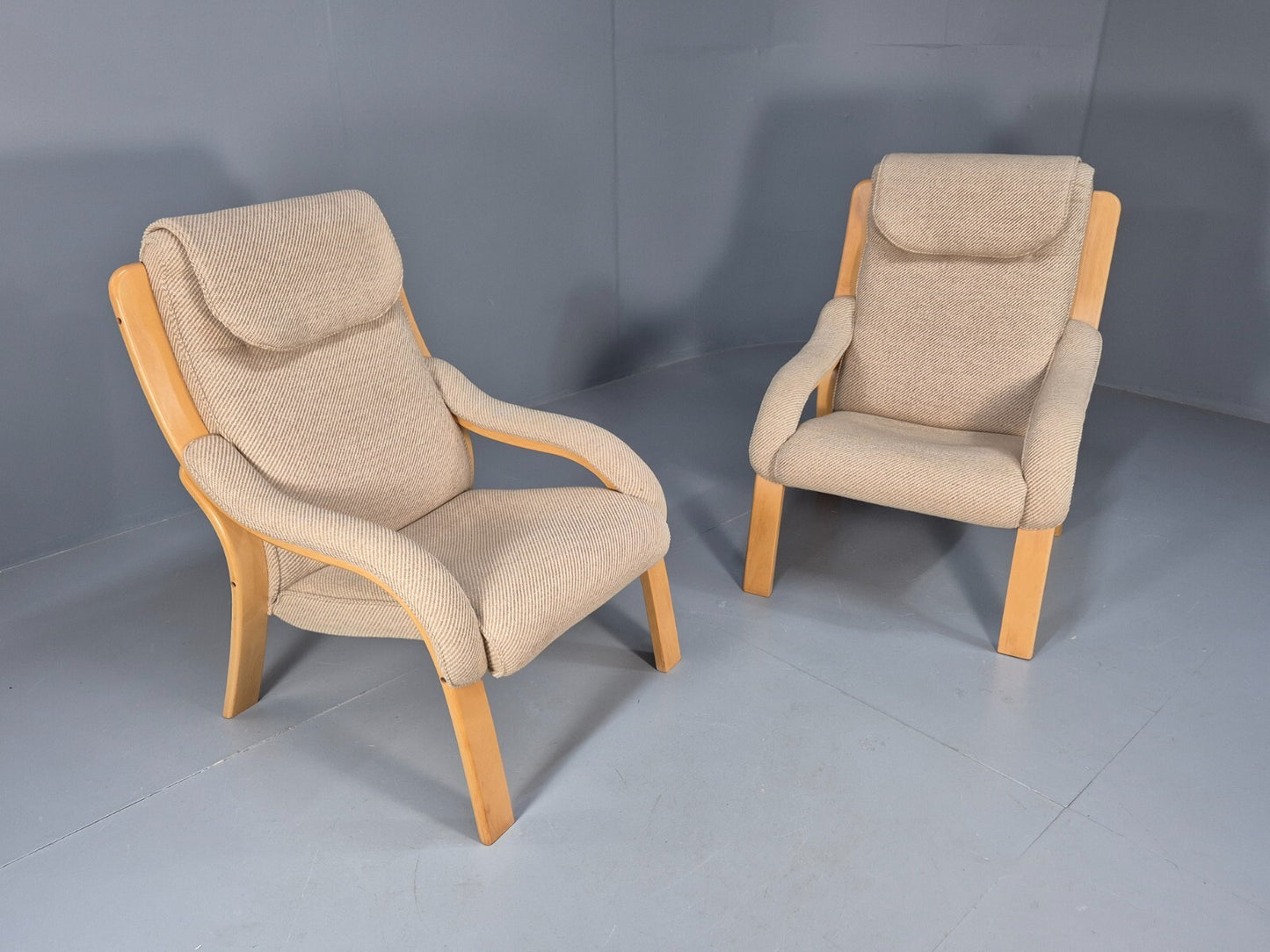 Bentwood Lounge Chairs Pair Oatmeal Fabric Beech Wood Danish Design EB9251 MBEN - UKDK FURNITURE