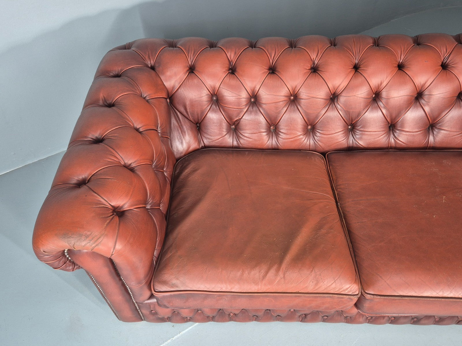 3 Seater Chesterfield Sofa Red Leather Studded Vintage EB11021 VCHE11