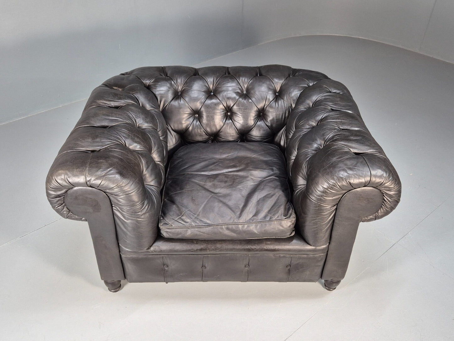 Vintage Black Leather Chesterfield Chair EB9471 VLEA - UKDK FURNITURE