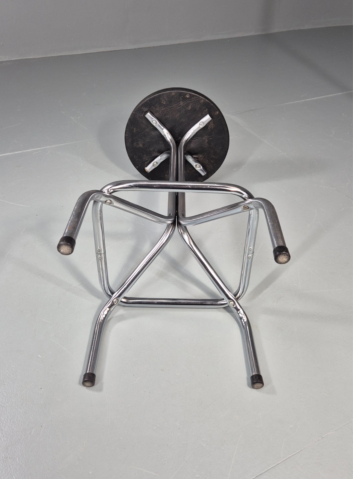 Vintage 1980s Bar Sttol Chrome and Black Vinyl Bauhaus Retro EB11275 MDIN7