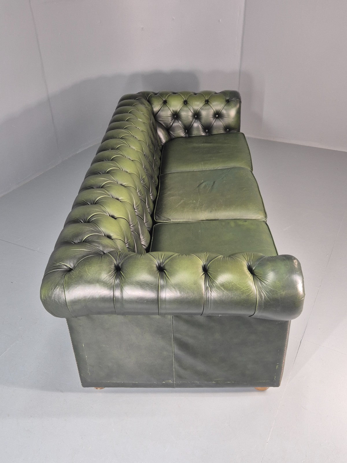 3 Seater Chesterfield Sofa Green Leather Studded Vintage EB11024 VCHE18