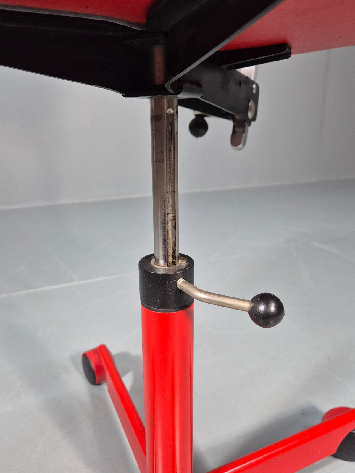 1960s Kevi Task Desk Chair Jorgen Rasmussen MCM Danish Retro Red EB10808 MSWI7