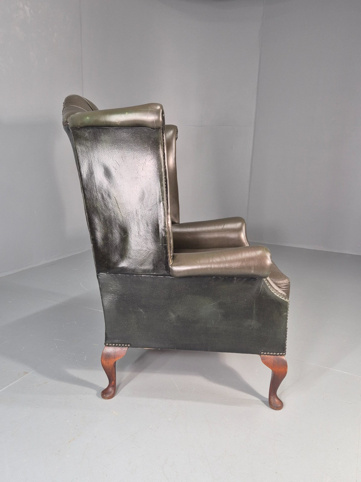 Vintage Wingback Leather Lounge Chair Queen Anne Style 1970s Retro EB11532 VLEA12