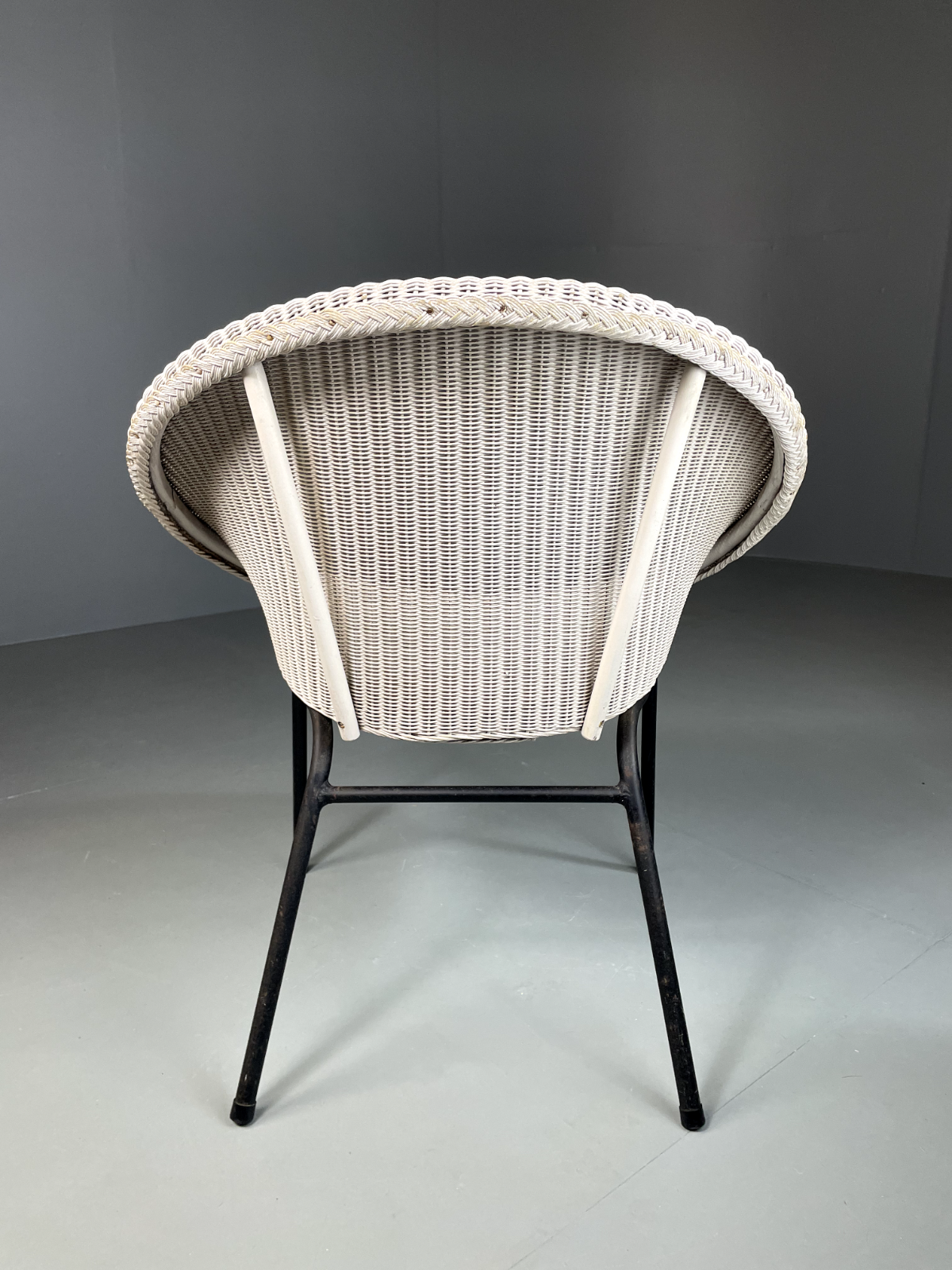 Vintage Lloyd Loom Chair White Circular Retro MCM EB5270 VBER6