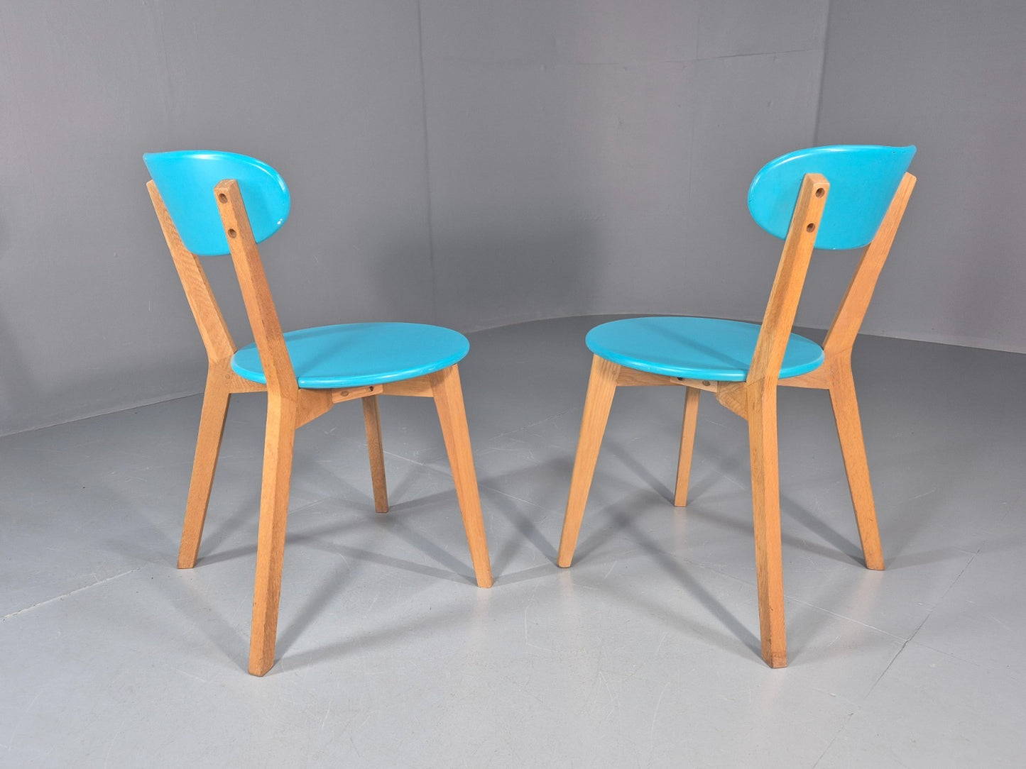 2 Oak Dining Chairs Light Blue Modern Solid Mid Century Style M&S EB11013 MDIN10
