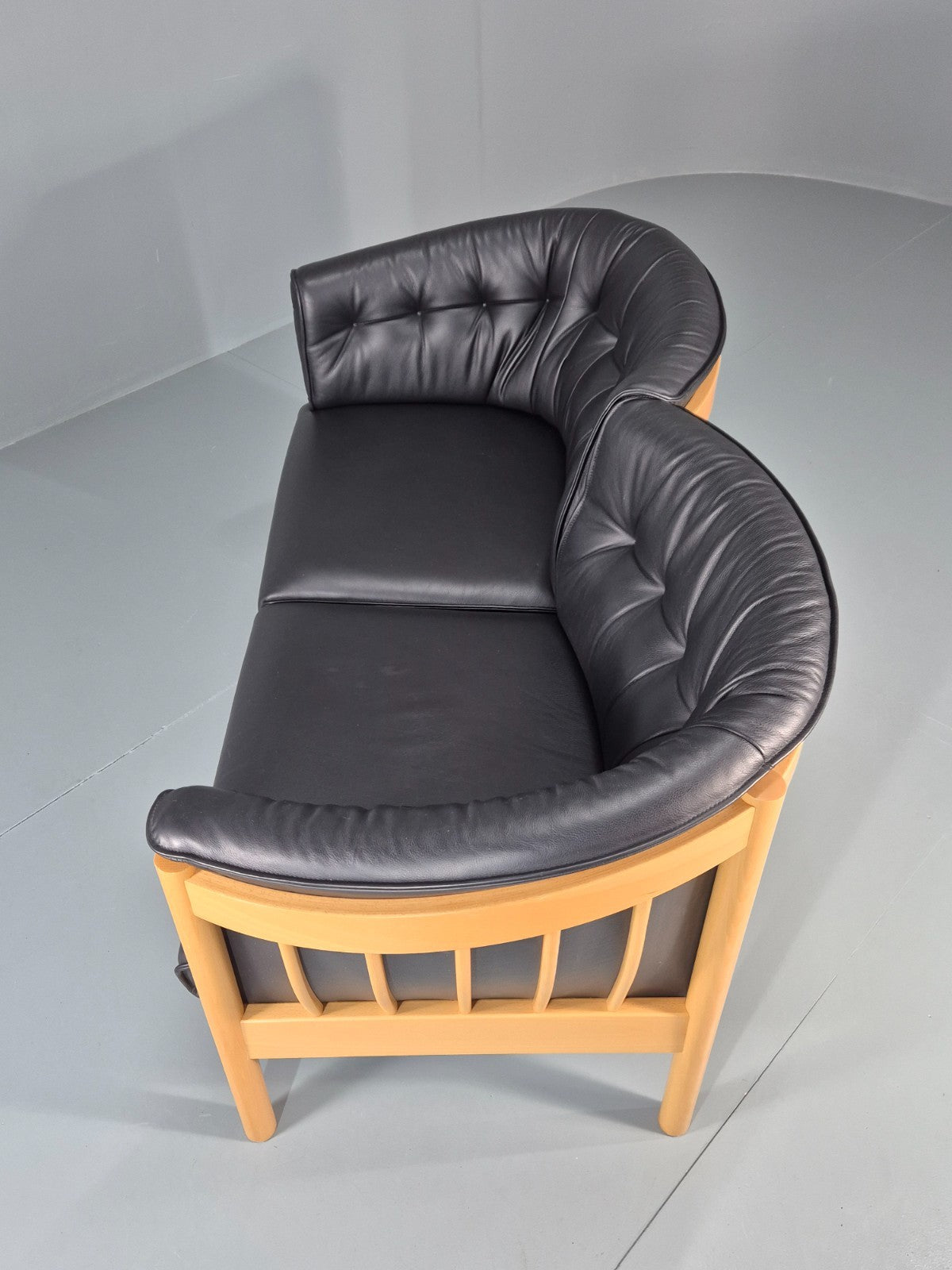 Vintage Two Seater Settee Black Leather Stickback Nielaus Retro MCM EB11407 M2SS17