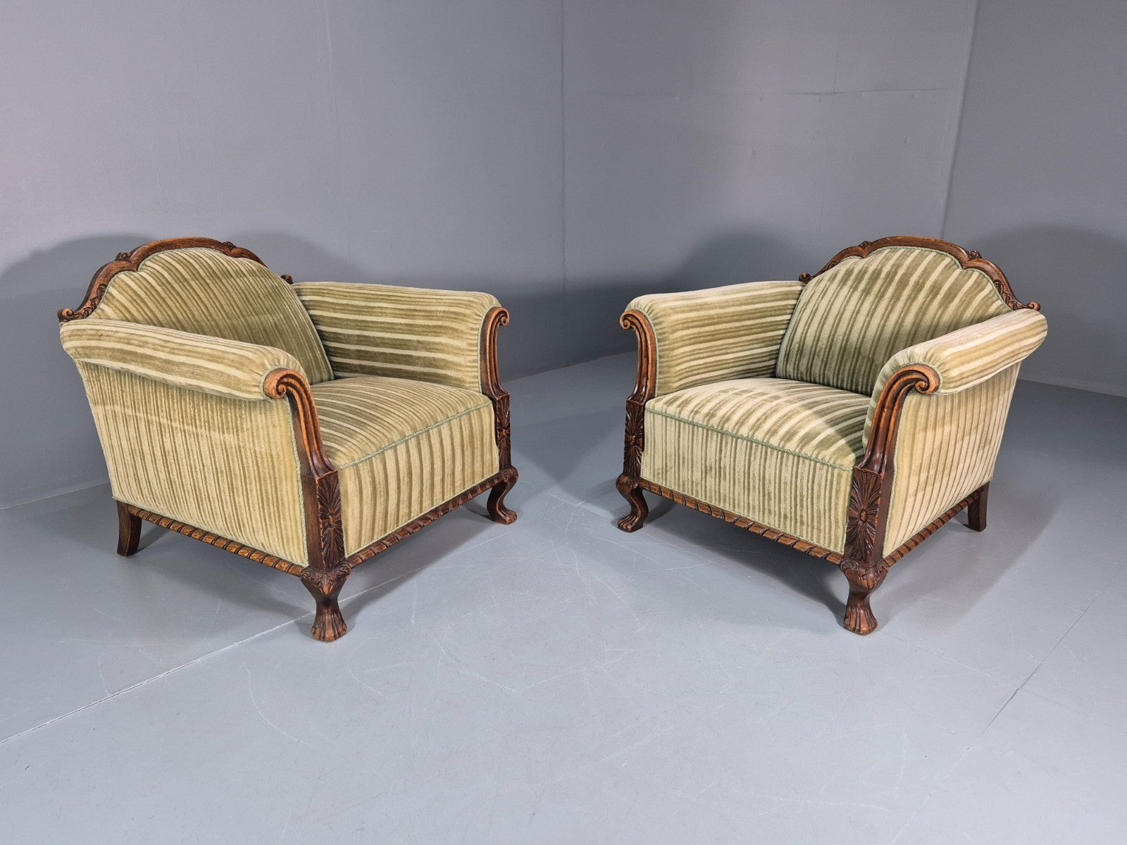 2 Antique Deep Lounge Chairs Oak Frame Green Corduroy 1900s  EB10758 VCAR16