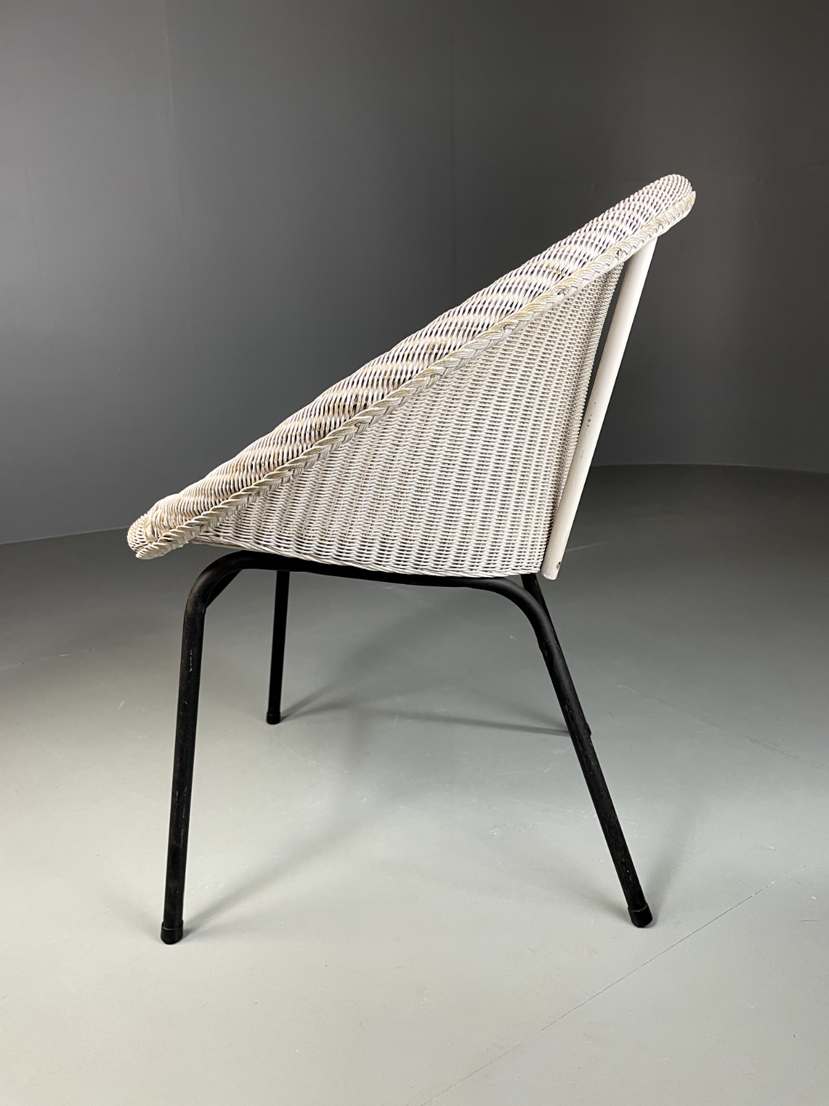 Vintage Lloyd Loom Chair White Circular Retro MCM EB5270 VBER4