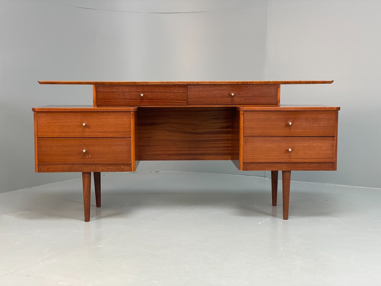 Vintage Austinsuite Teak Dresser 1950s TV Stand Austinsuite Retro EB11699 MWOO0