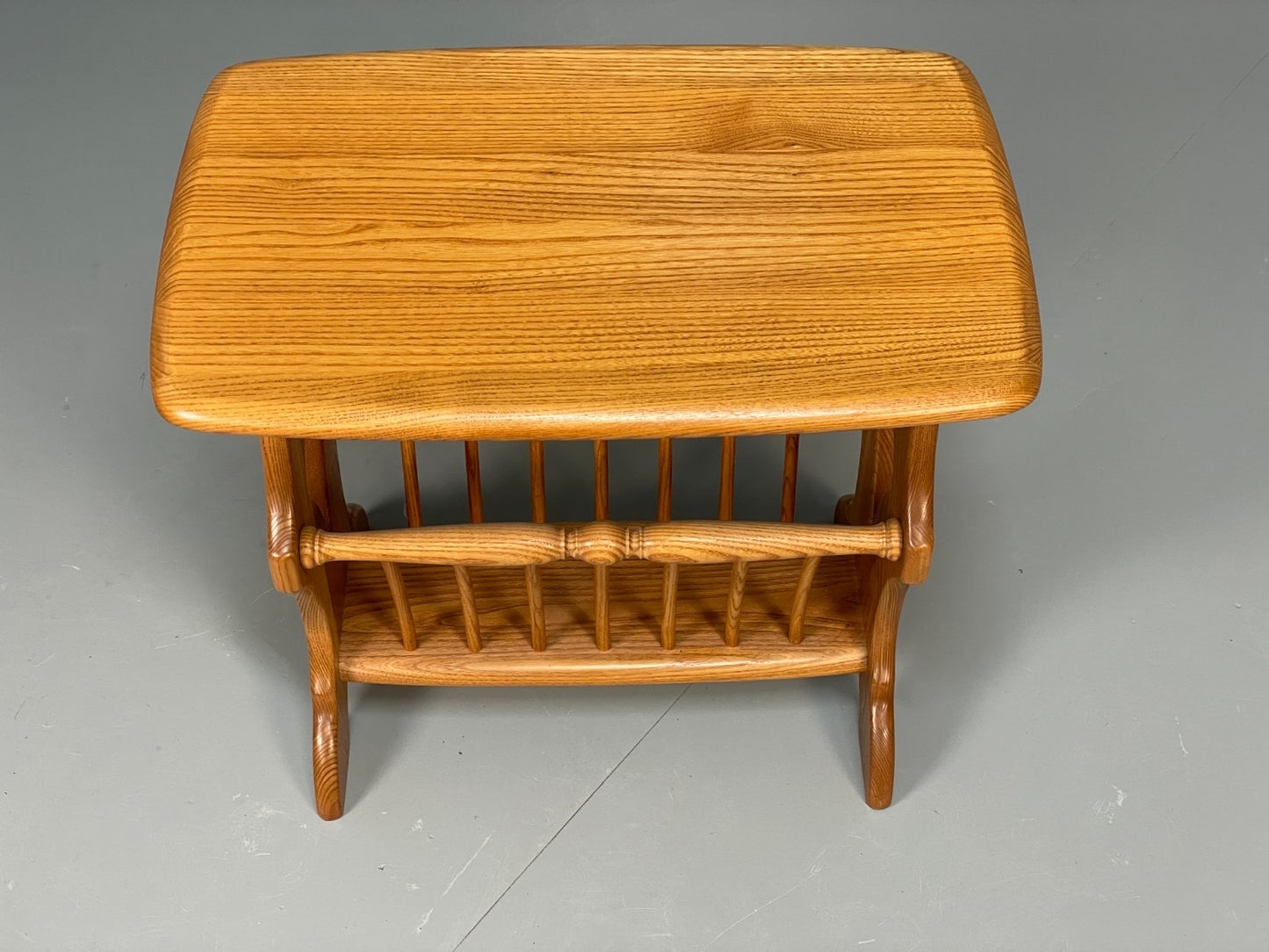 Vintage Ercol Side Table - Solid Light Elm Magazine Rack Country EB10978 MWOO1
