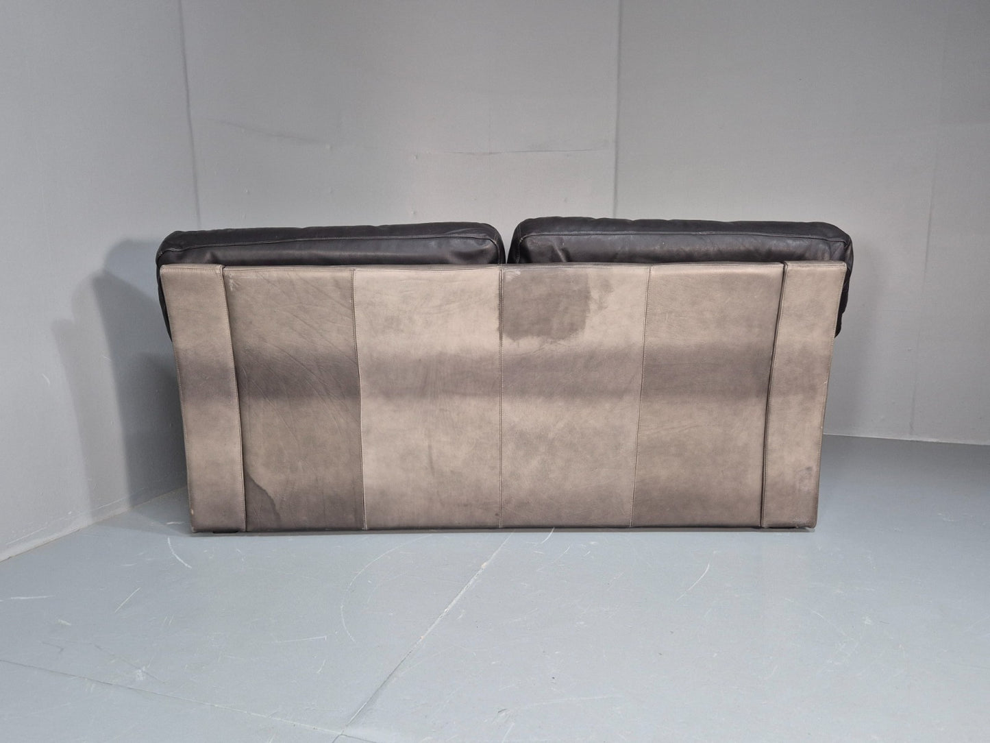 Vintage Two Seat Settee 1980s Danish Black Leather Retro EB10109 M2SS12