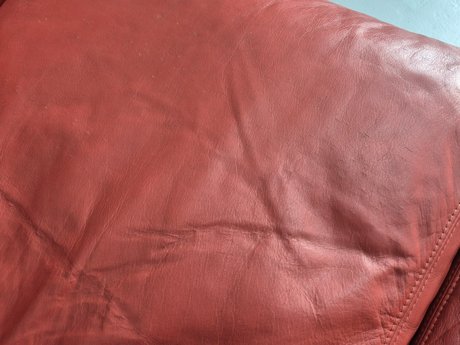 Vintage Danish 2 Seater Danish Skalma Red Leather 1980s Retro MCM EB10512 M2SS9