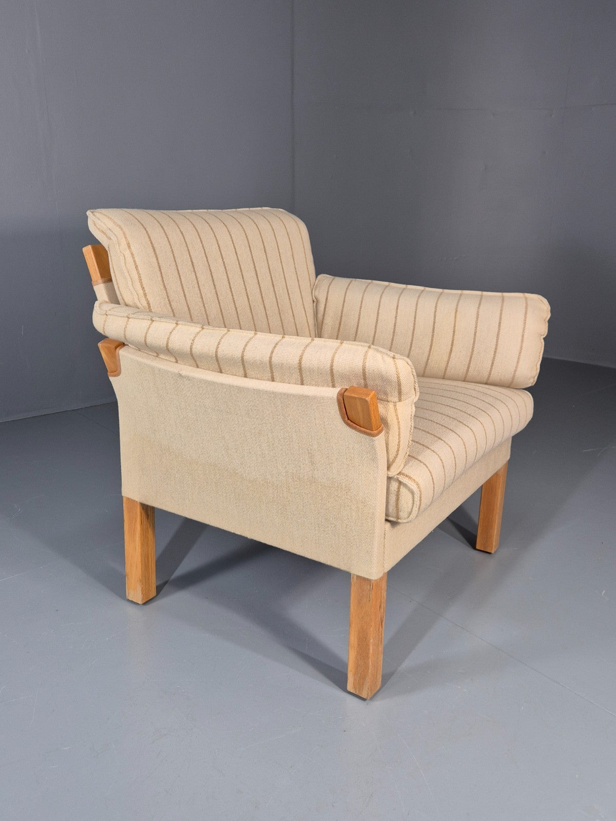 1970s Lounge Chair Vintage Denmark Nielaus Cream Wool MCM Retro EB11307 MNOR3