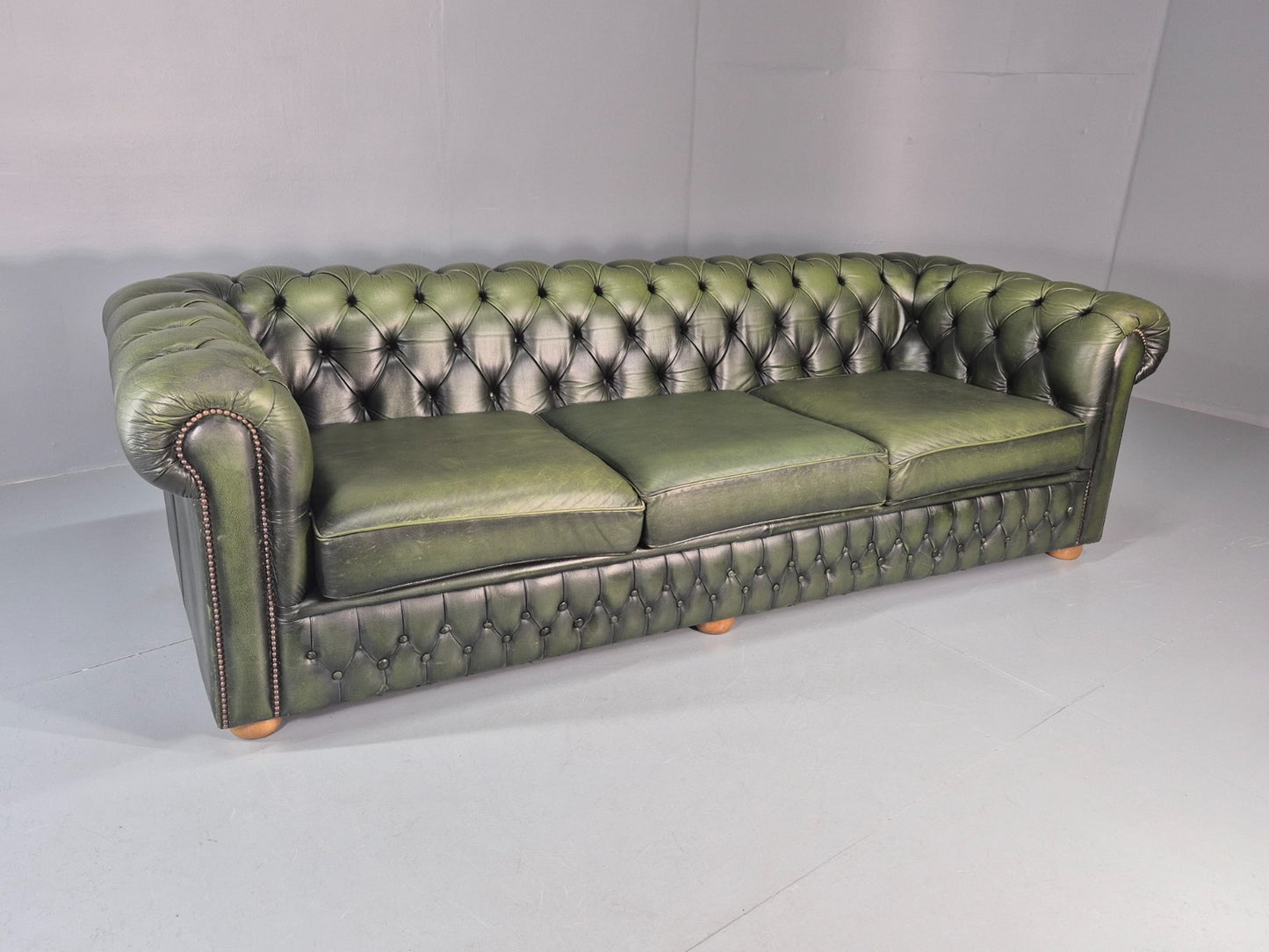 3 Seater Chesterfield Sofa Green Leather Studded Vintage EB11029 VCHE0