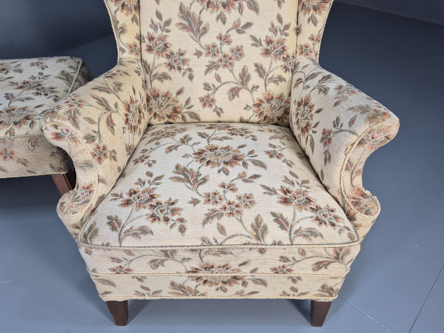Vintage Goergian Style Wingback and Ottoman Floral Cotton 20th C EB9545 VCLO - UKDK FURNITURE