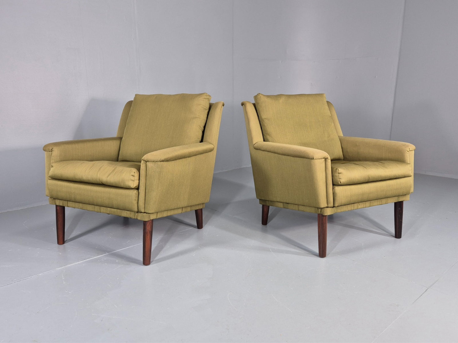 2 Vintage Mid Century Lounge Chairs 1960s Danish Green Cotton  EB11334 MNOR0