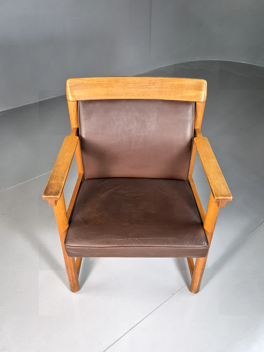 Vintage Scandinavian Elbow Chair Brown Leather Oak Frame Retro MCM EB7067 MNOR - UKDK FURNITURE